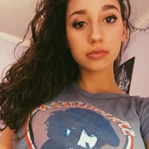 Meet your Posher, Michela